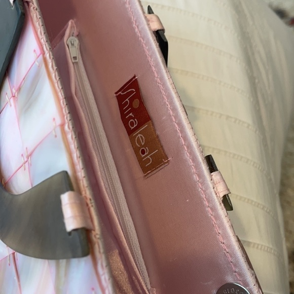 Shiraleah shell mini wrist purse - Picture 6 of 7